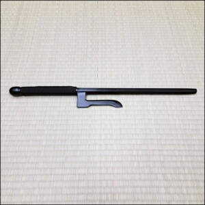 Jutte 3 - Black finish with black cord