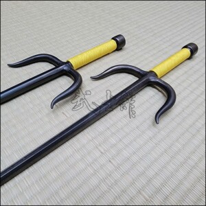 Sai 1 - Natural finish with yellow cord