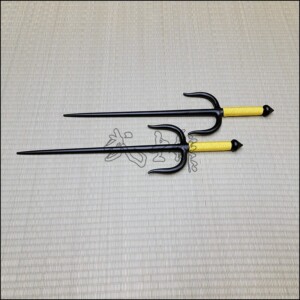 Sai 4 - Black finish with yellow cord