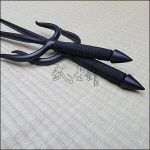 Sai 5 - Black finish with black cord