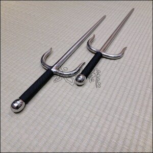 Sai 6 - Stainless steel polished finish with black cord