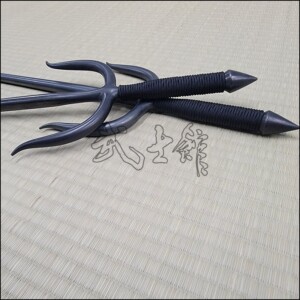 Sai 5 - Natural finish with black cord